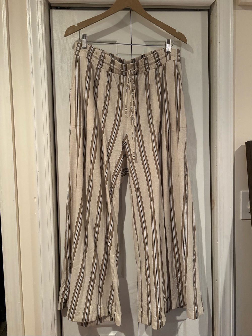 American Eagle Striped Lightweight Cotton Pants – Size Large, Petite Hemmed